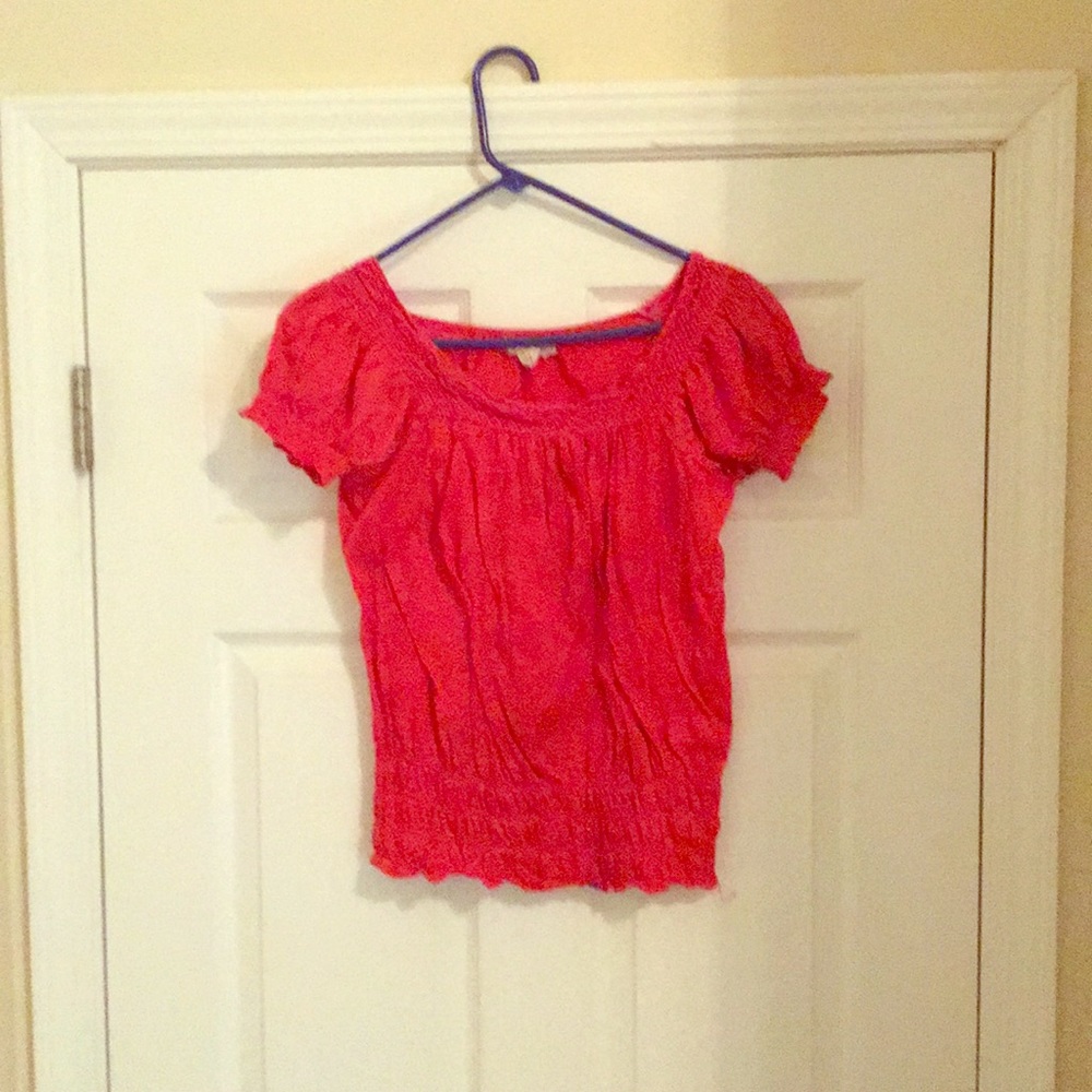 Am selling this beautiful blouse❤️❤️❤️❤️😃